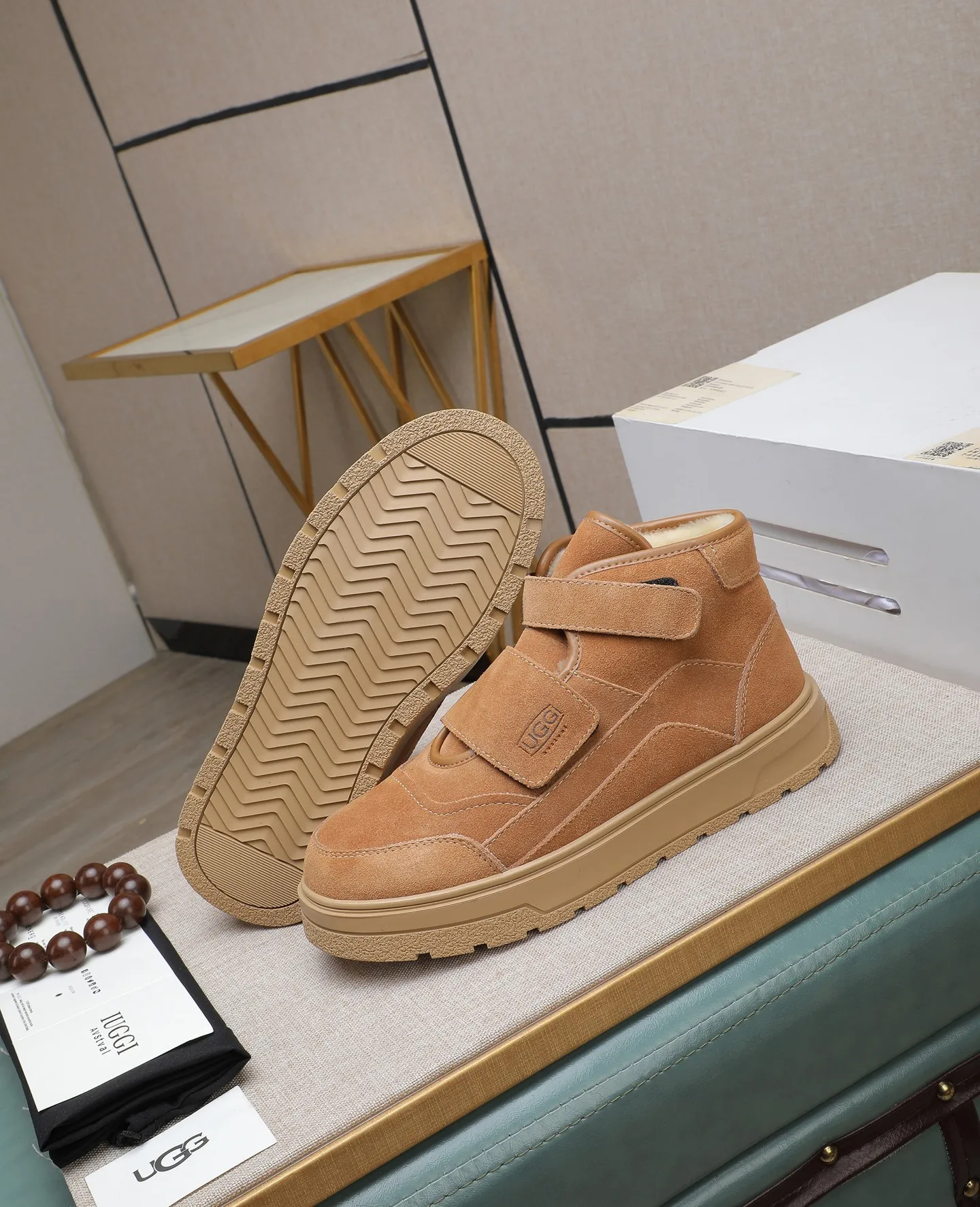 Men's shoes 💰600 IUGGI new retro presbyopia men's shoes, casual and versatile, full of high-end sense, fashionable, luxury and personalized style, joint style, retro presbyopia factor, full of handsome style, first layer suede cowhide, wool lining, rubber outsole, light and non-slip size: 39-44